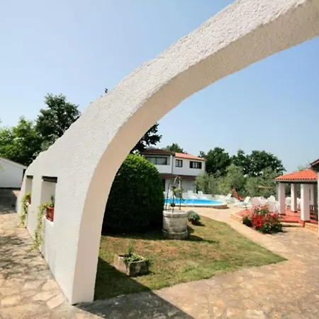 Jurcan Guest house