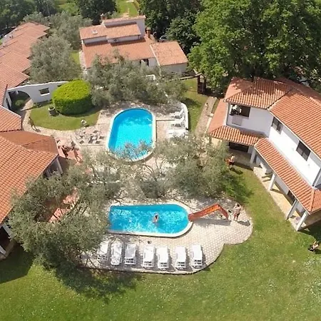 Jurcan Guest house